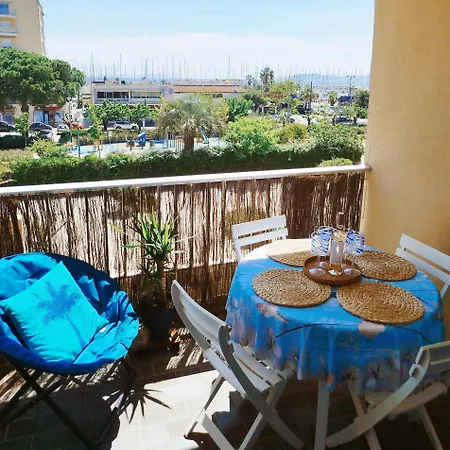Studio Estival Climatise Vue Port Parking Prive * Hyeres