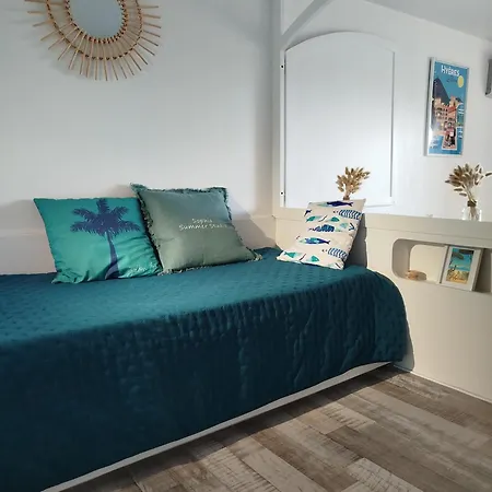 Apartment Au Port De *