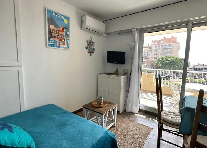 Summer Sophia Studio *